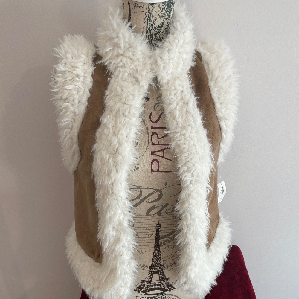 OLD NAVY - Faux Fur/Suede Shearling Vest - Size XS - NWT